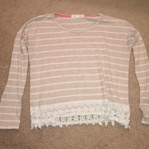 Long sleeve crop top